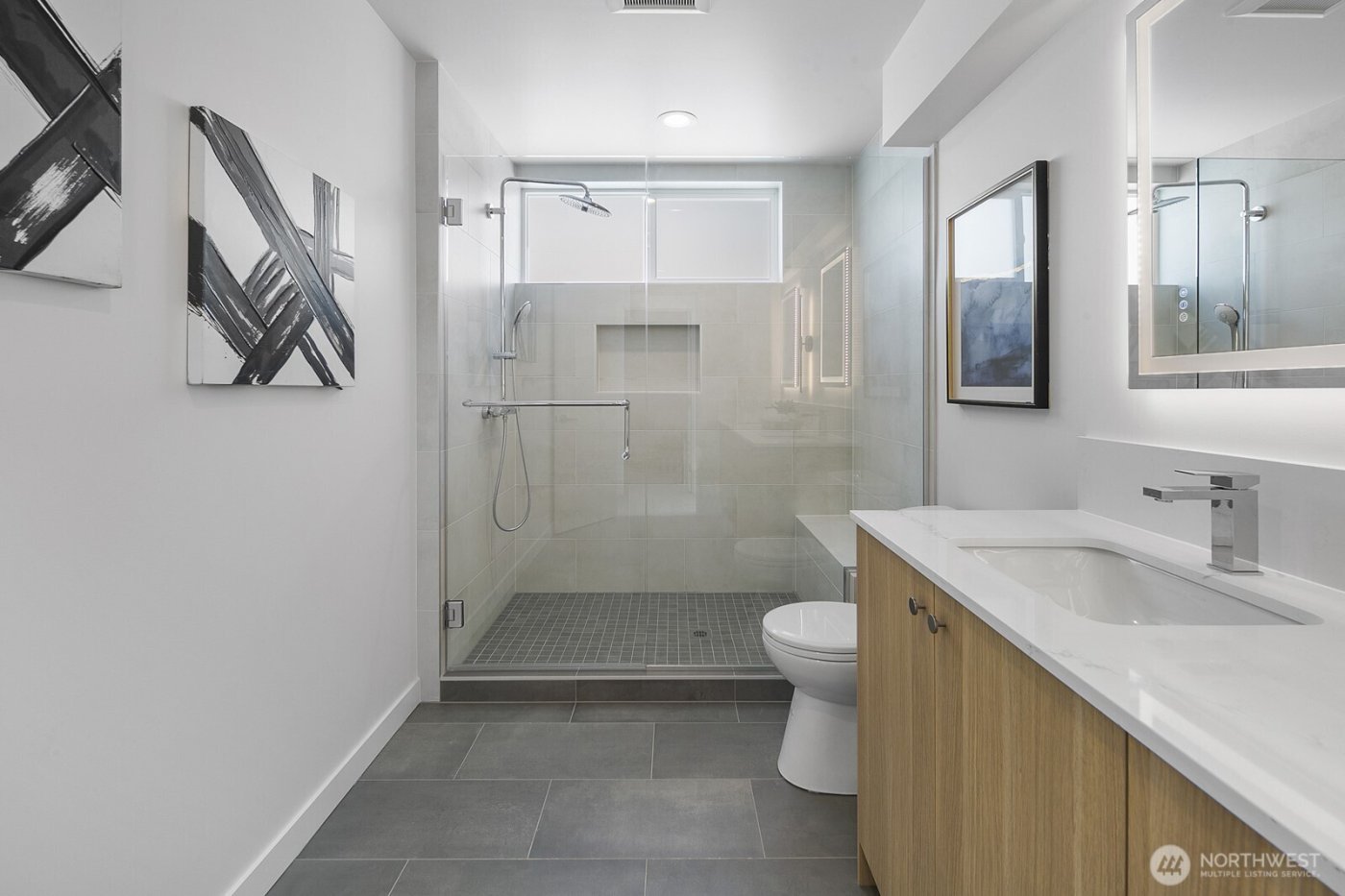 8831 B Wallingford Avenue N, Seattle, WA 98103