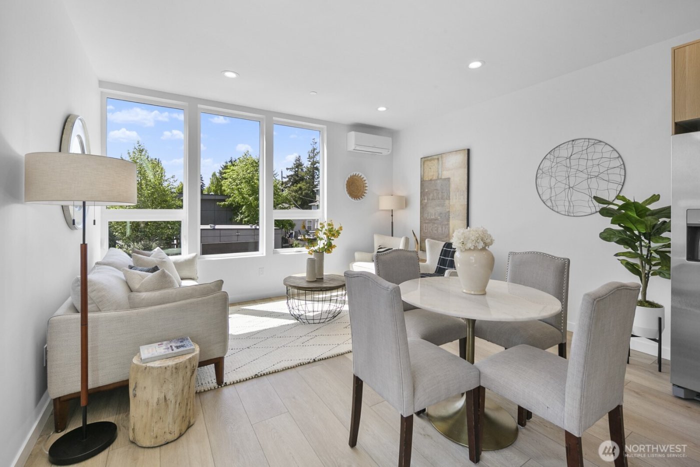 8831 B Wallingford Avenue N, Seattle, WA 98103