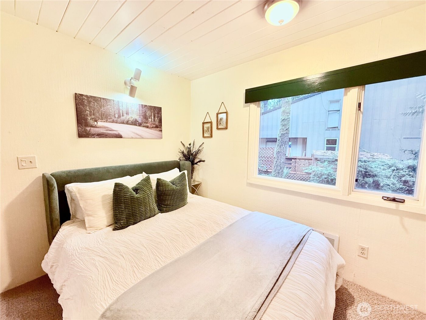 741 E Promontory Road , Shelton, WA 98584