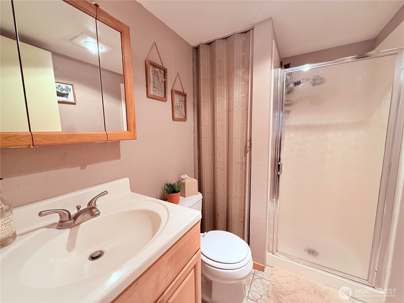 741 E Promontory Road , Shelton, WA 98584