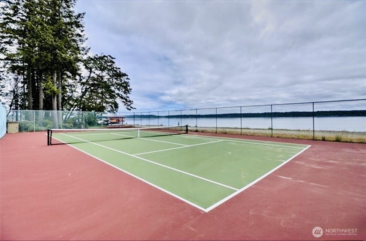 741 E Promontory Road , Shelton, WA 98584