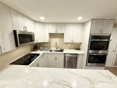 11049 18th Avenue SW, Seattle, WA 98146 - Photo 16