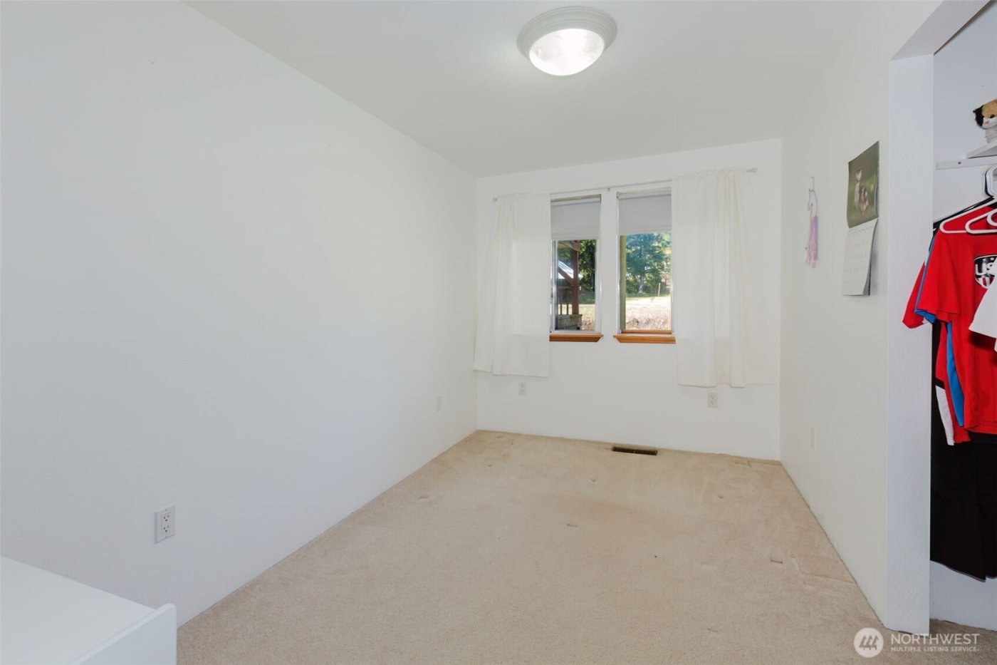 3236 NW Gillard Place , Seabeck, WA 98380