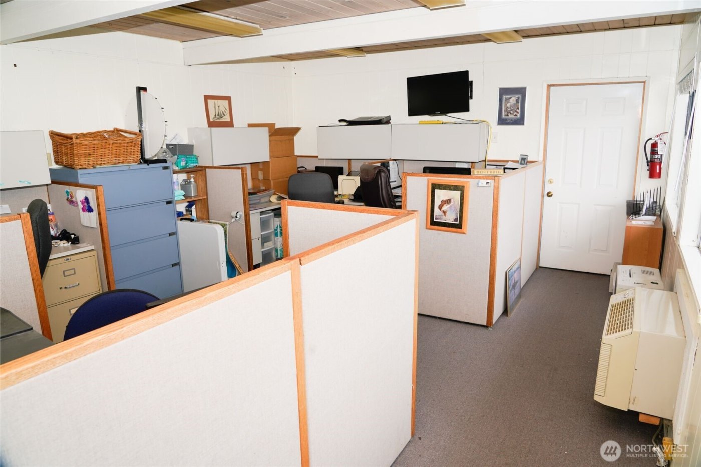 24113 N US Highway 101 , Hoodsport, WA 98548