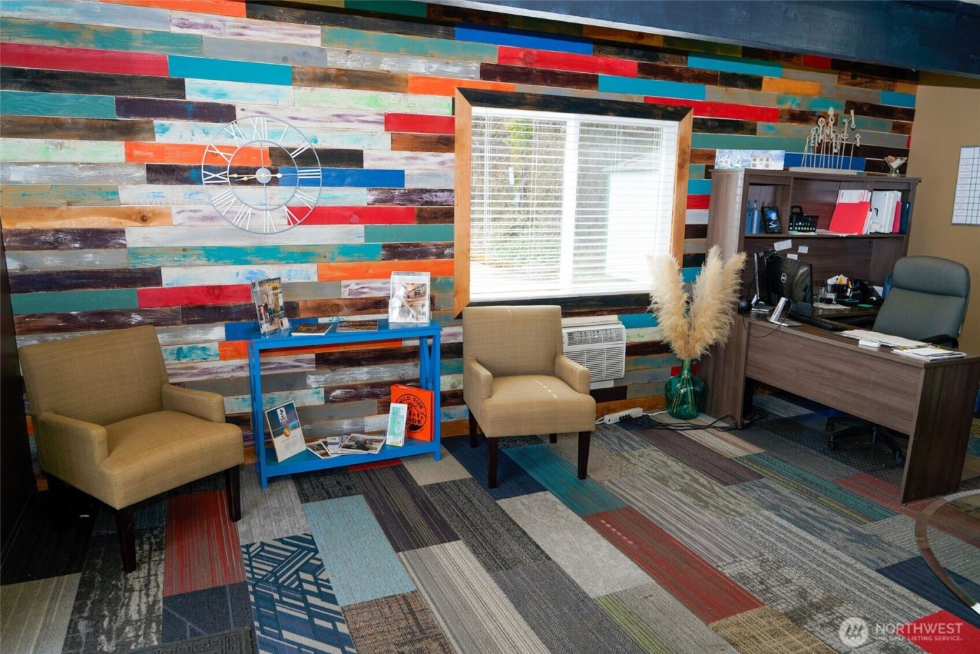 24113 N US Highway 101 , Hoodsport, WA 98548