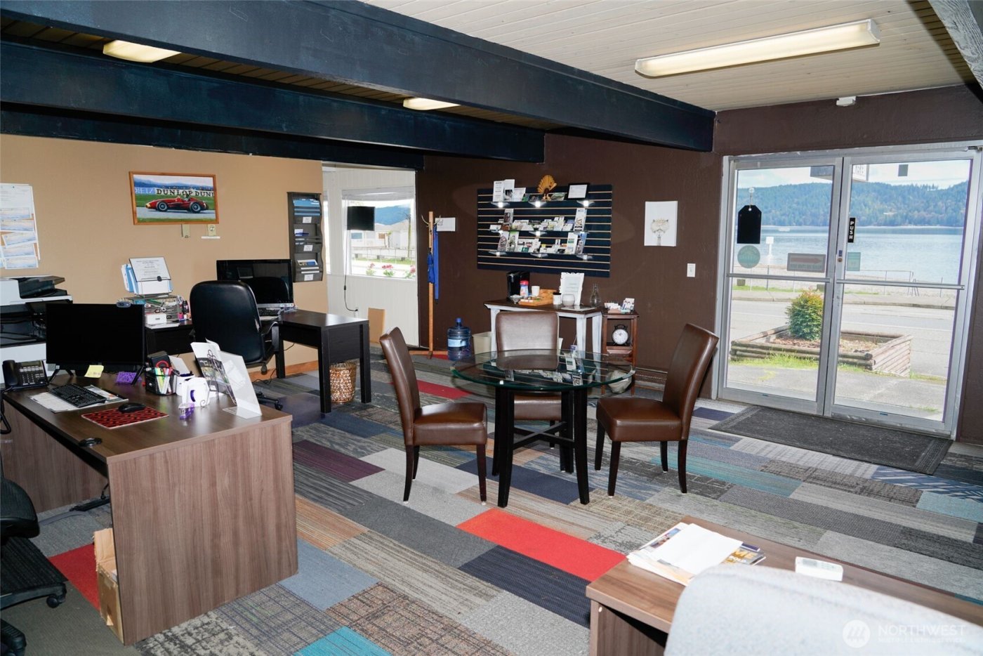 24113 N US Highway 101 , Hoodsport, WA 98548