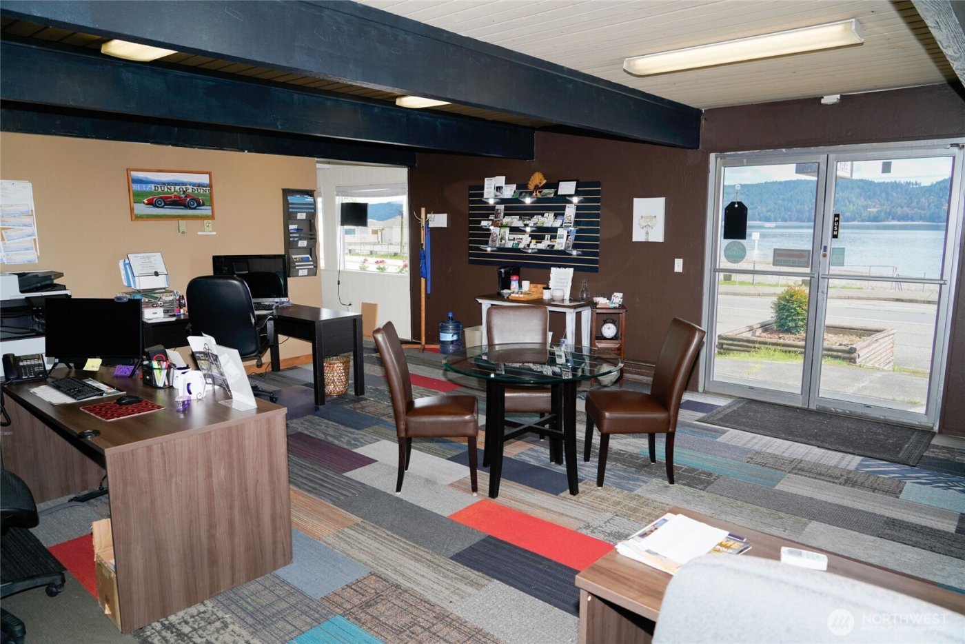 24113 N US Highway 101 , Hoodsport, WA 98548