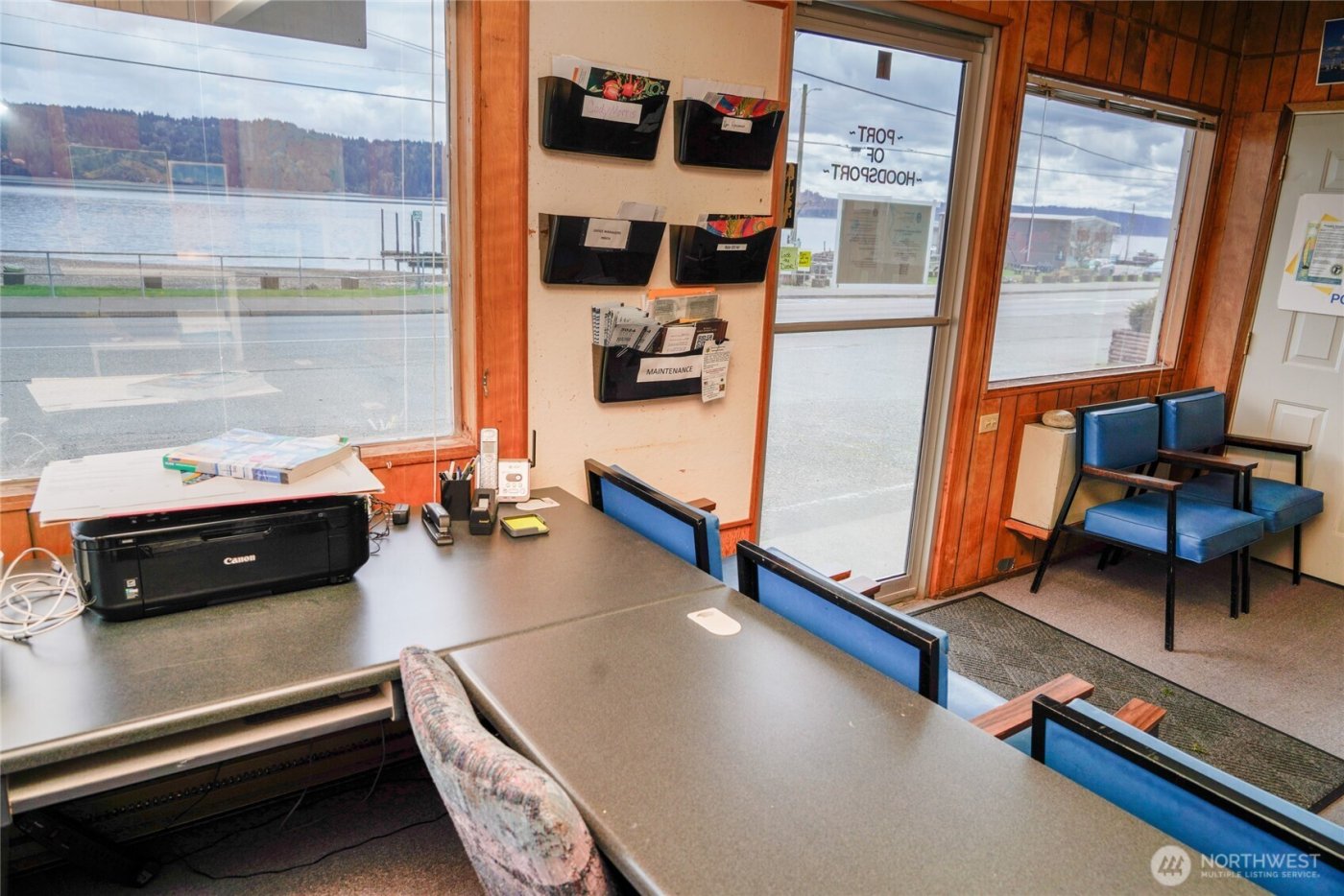 24113 N US Highway 101 , Hoodsport, WA 98548