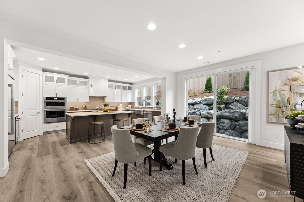 19512 81st Place NE #4, Kenmore, WA 98028