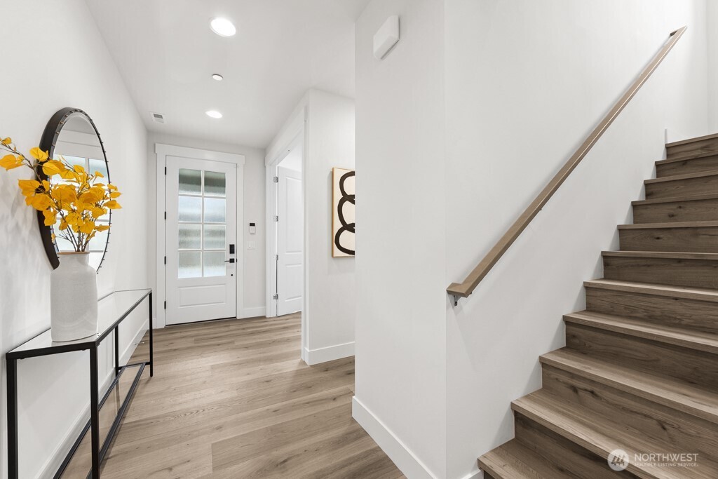 19512 81st Place NE #4, Kenmore, WA 98028