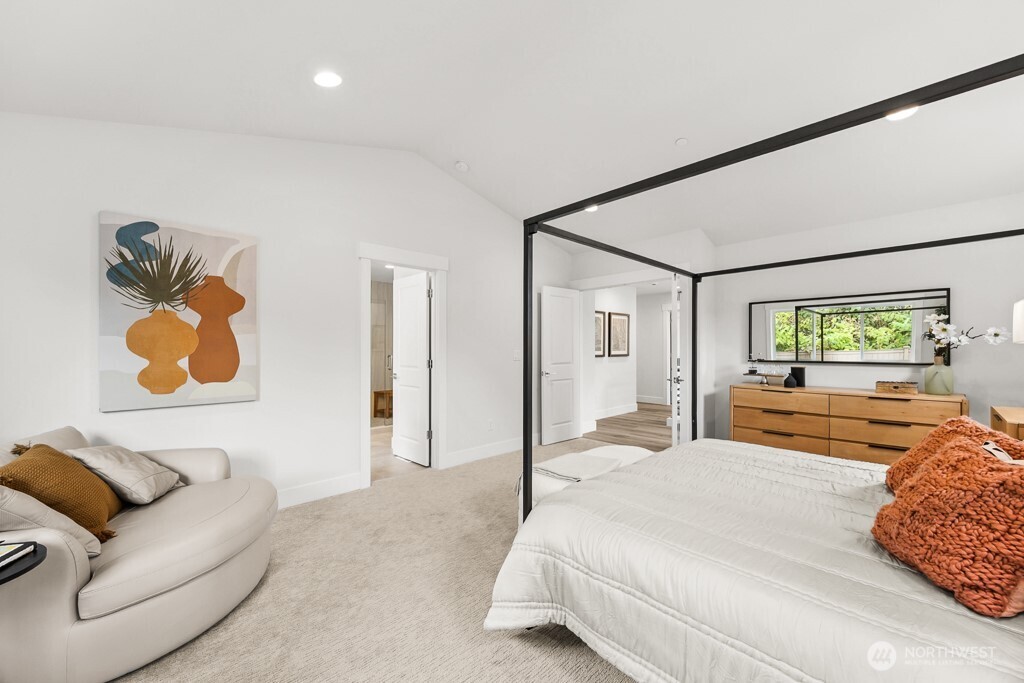 19512 81st Place NE #4, Kenmore, WA 98028