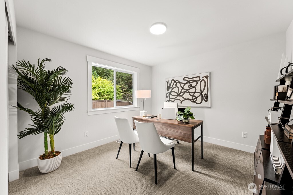 19512 81st Place NE #4, Kenmore, WA 98028