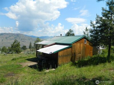 428 Five Mile Road , Tonasket, WA 98855