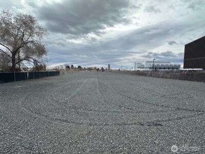 211 B Street NW, Quincy, WA 98848