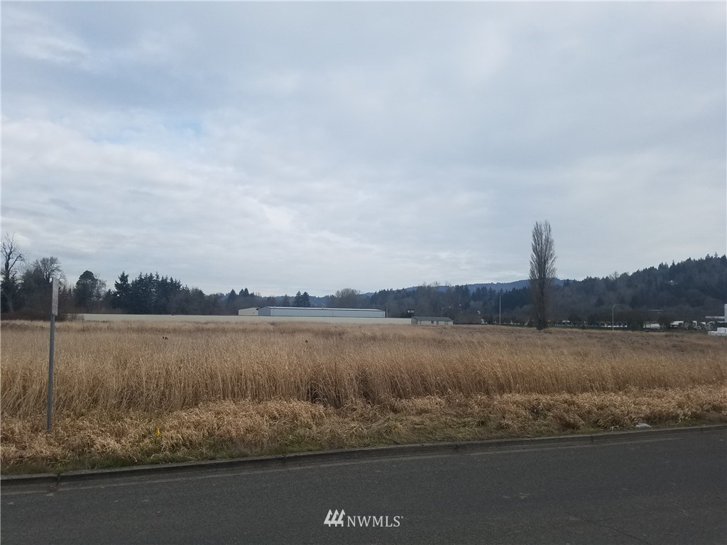 1000 Hazel Street , Kelso, WA 98626