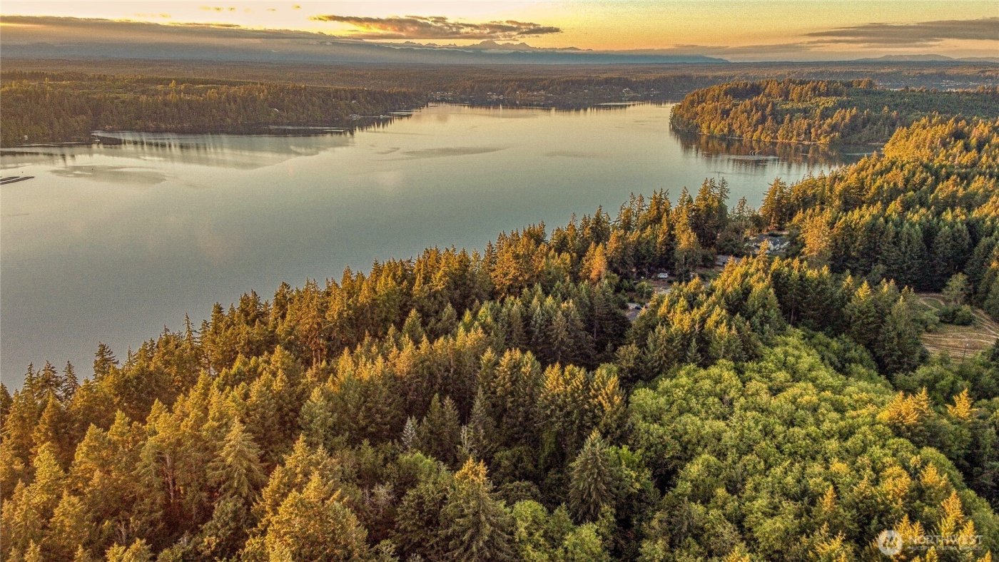 6117 Elizan Drive NW, Olympia, WA 98502