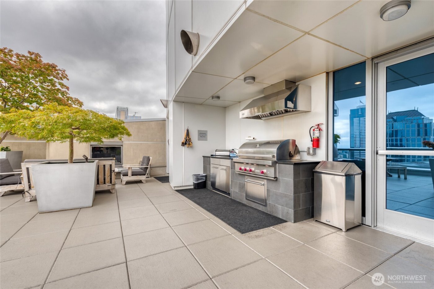 1521 2nd Avenue #2502, Seattle, WA 98101-4518