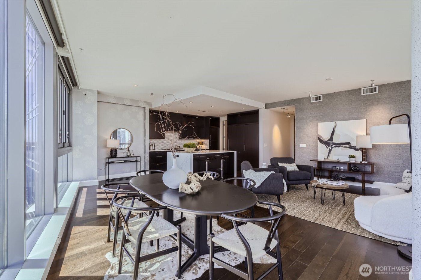 1521 2nd Avenue #2502, Seattle, WA 98101-4518