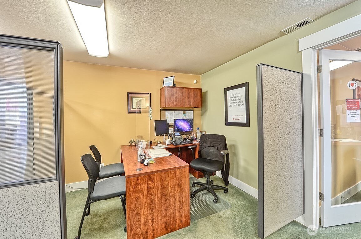 31775 State Route 20 #A&B, Oak Harbor, WA 98277