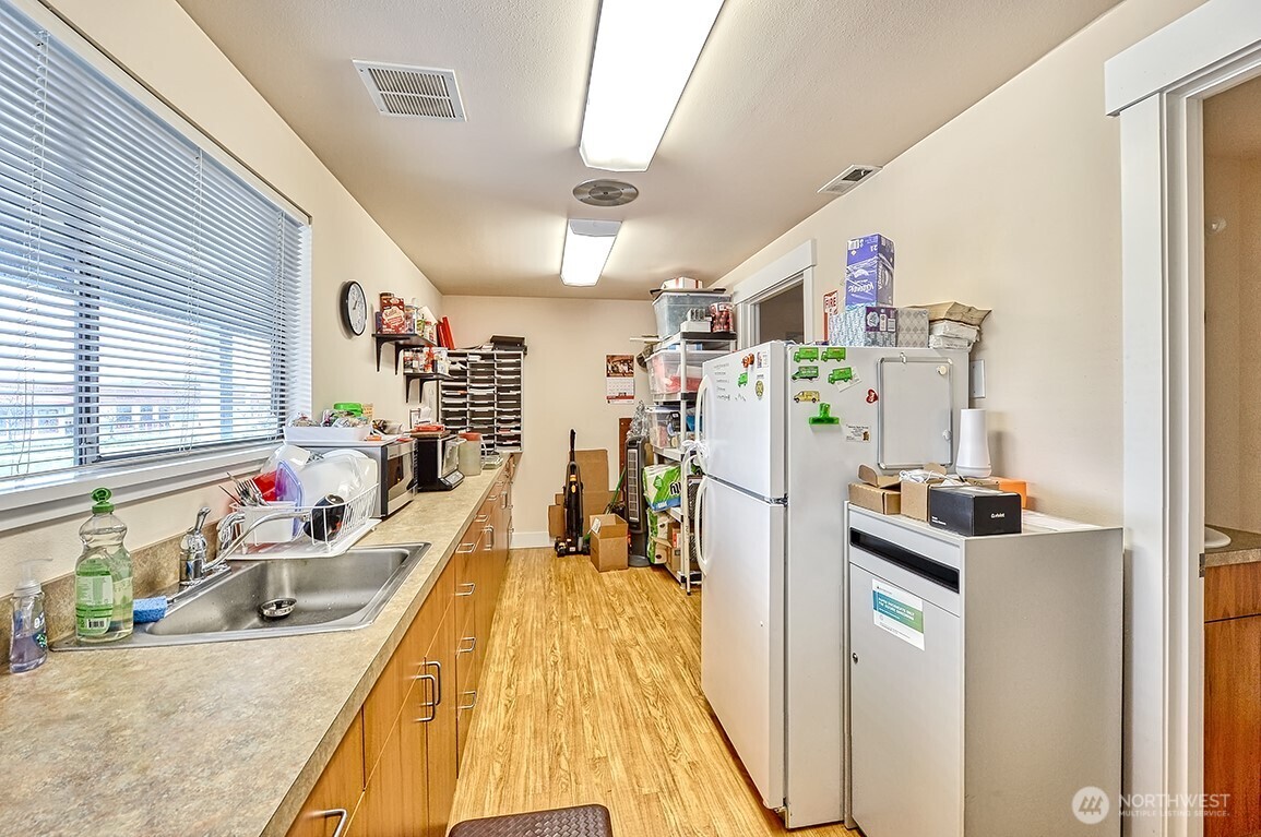 31775 State Route 20 #A&B, Oak Harbor, WA 98277