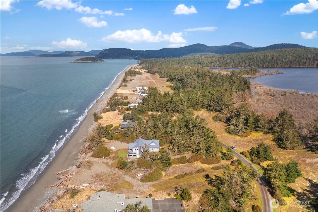 38 A Surfcrest Drive , Oak Harbor, WA 98277