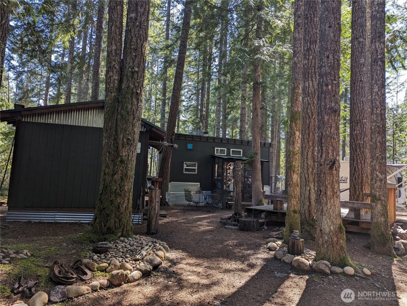 390 N Duckabush Drive W, Hoodsport, WA 98548