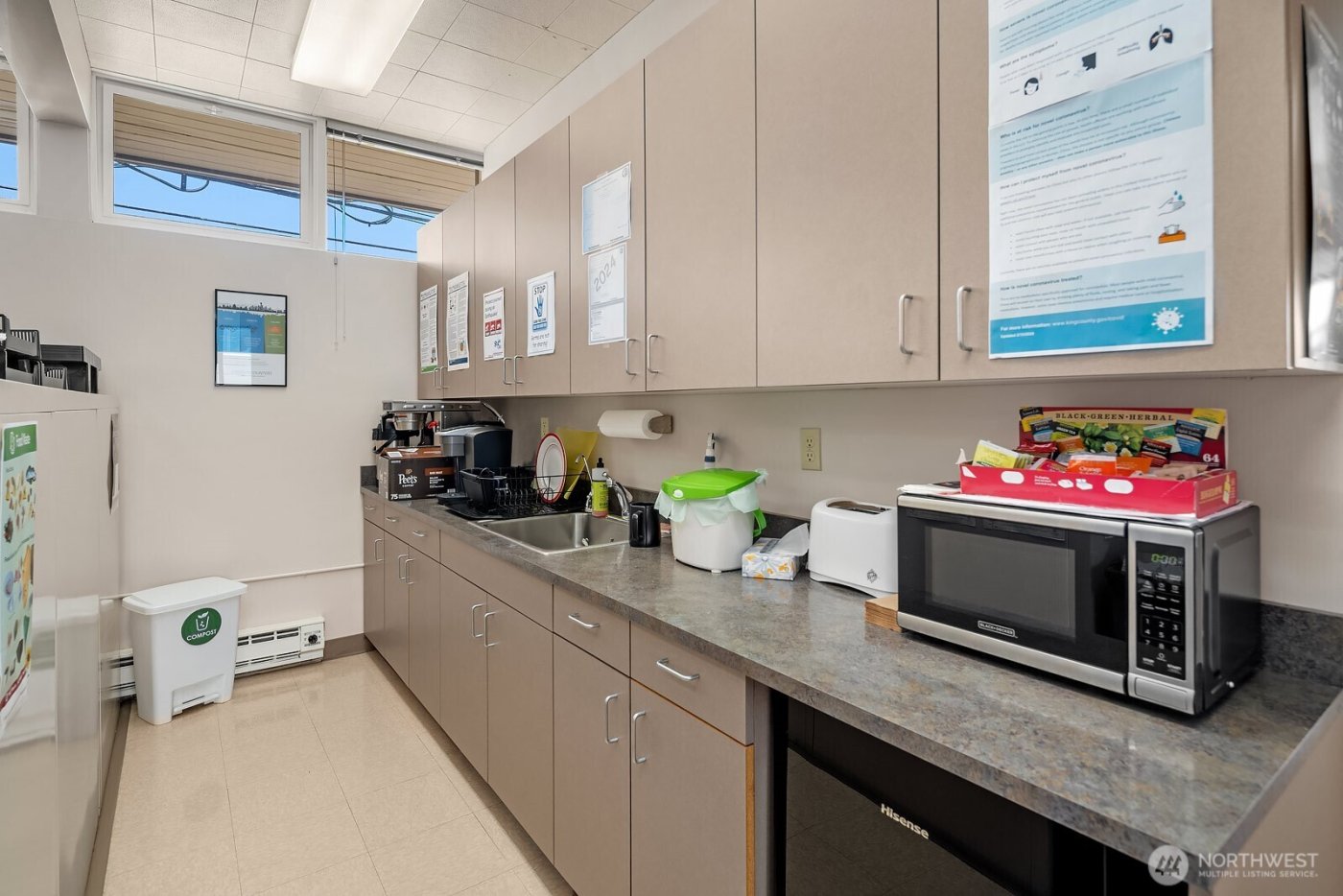 2300 W Commodore Way , Seattle, WA 98199