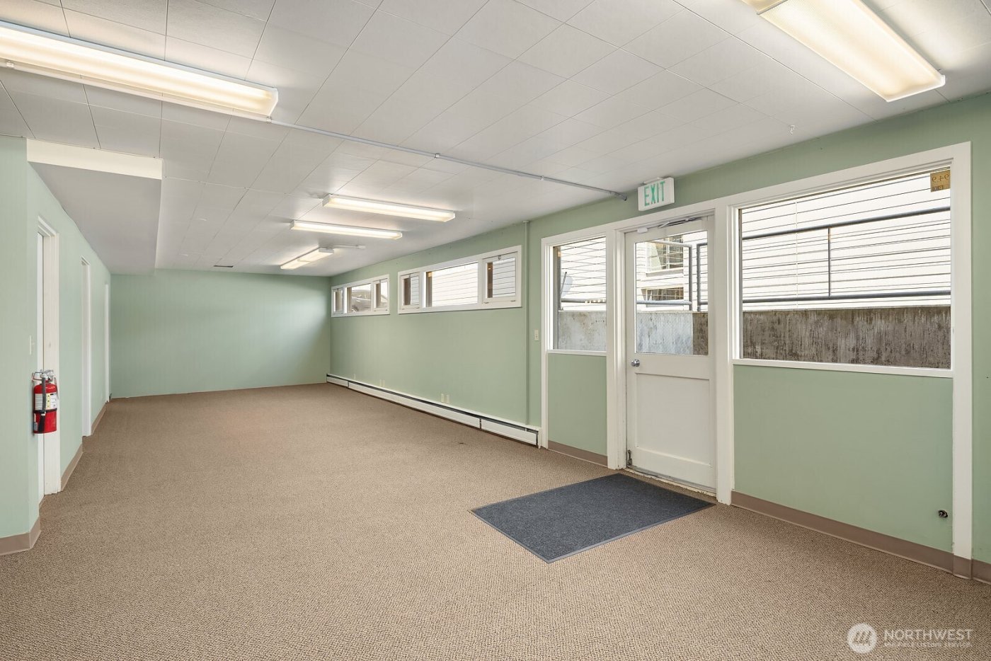 2300 W Commodore Way , Seattle, WA 98199