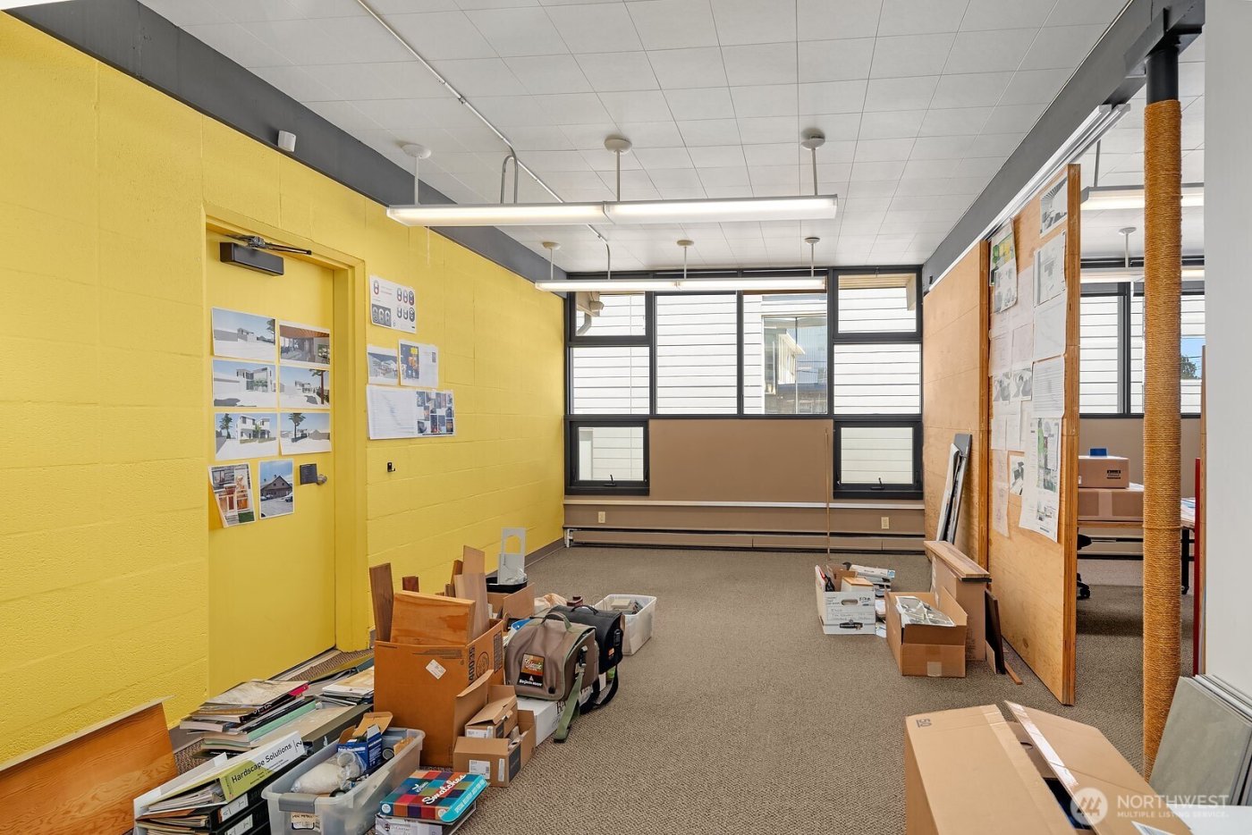 2300 W Commodore Way , Seattle, WA 98199