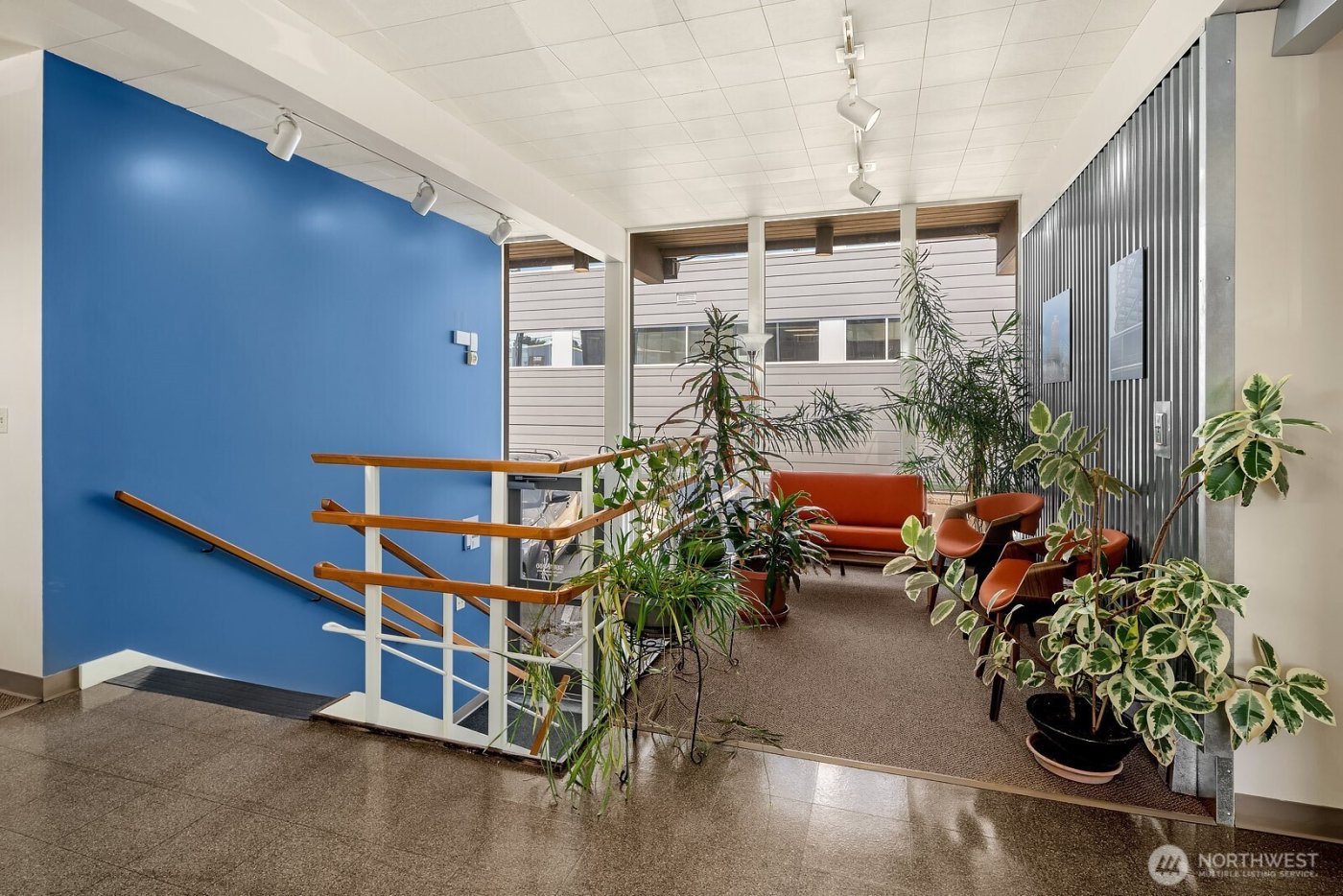 2300 W Commodore Way , Seattle, WA 98199