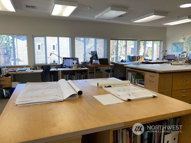 250 Madrona Way NE, Bainbridge Island, WA 98110