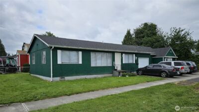 706 Laurel Street , Kelso, WA 98626