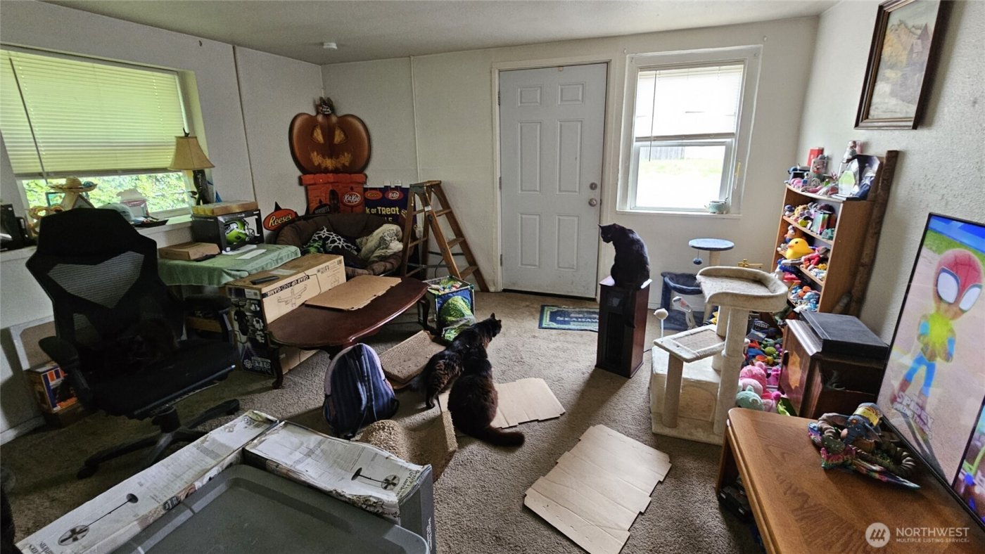 706 Laurel Street , Kelso, WA 98626