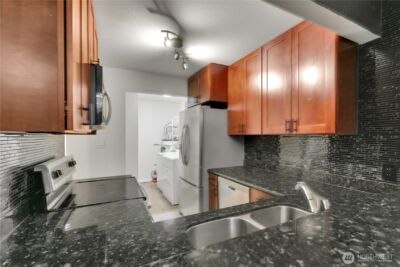 2524 S 317th Street #304, Federal Way, WA 98003-5033 - Photo 11