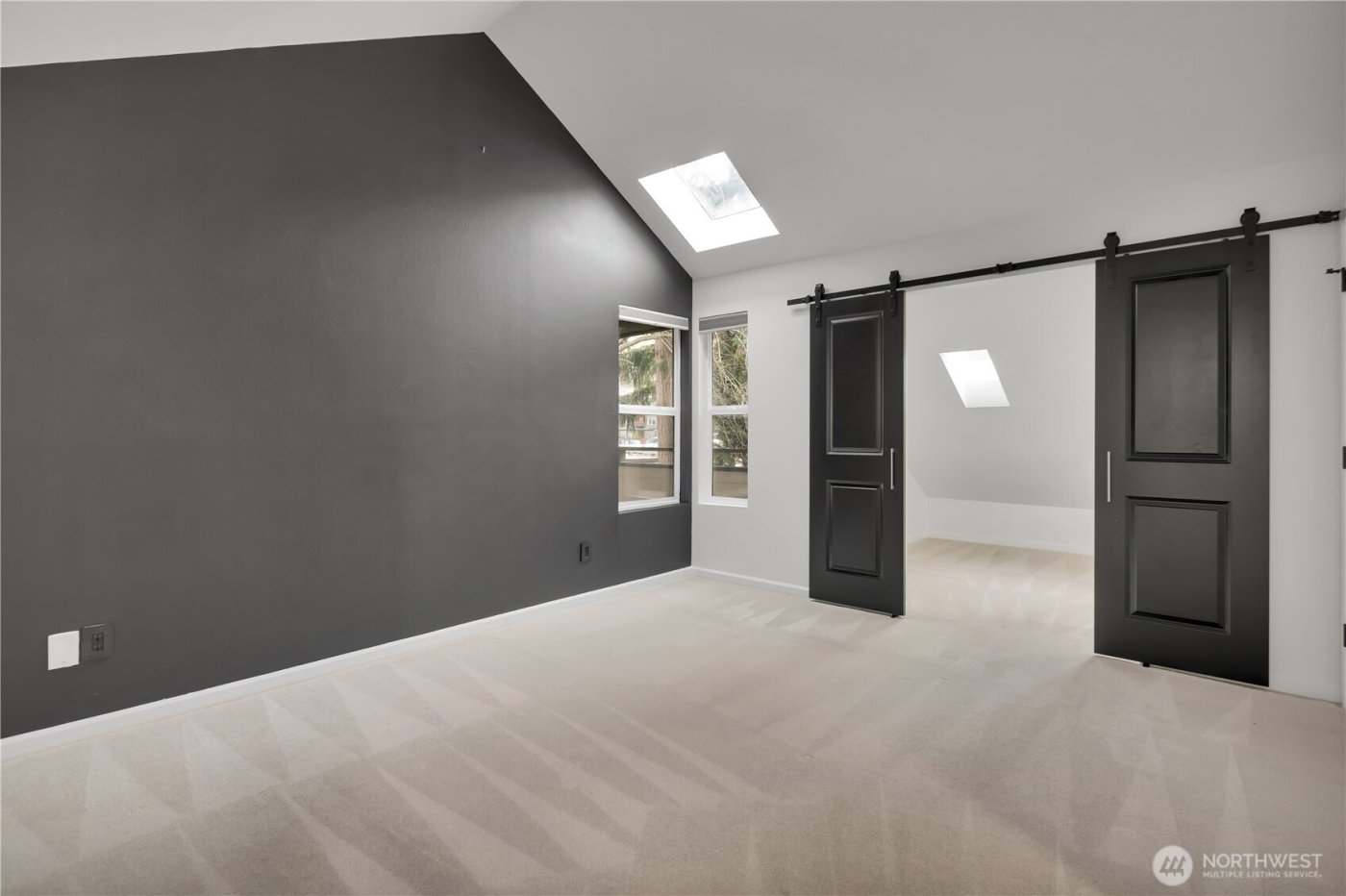 2524 S 317th Street #304, Federal Way, WA 98003-5033