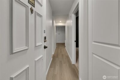2524 S 317th Street #304, Federal Way, WA 98003-5033 - Photo 3