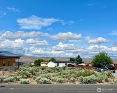227 Sunshine Circle SW, Mattawa, WA 99349