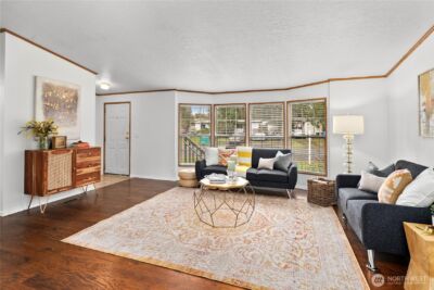 20810 93rd Street E, Bonney Lake, WA 98391 - Photo 2