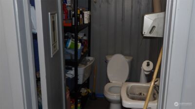 704 W 1st Avenue , Ritzville, WA 99169 - Photo 5