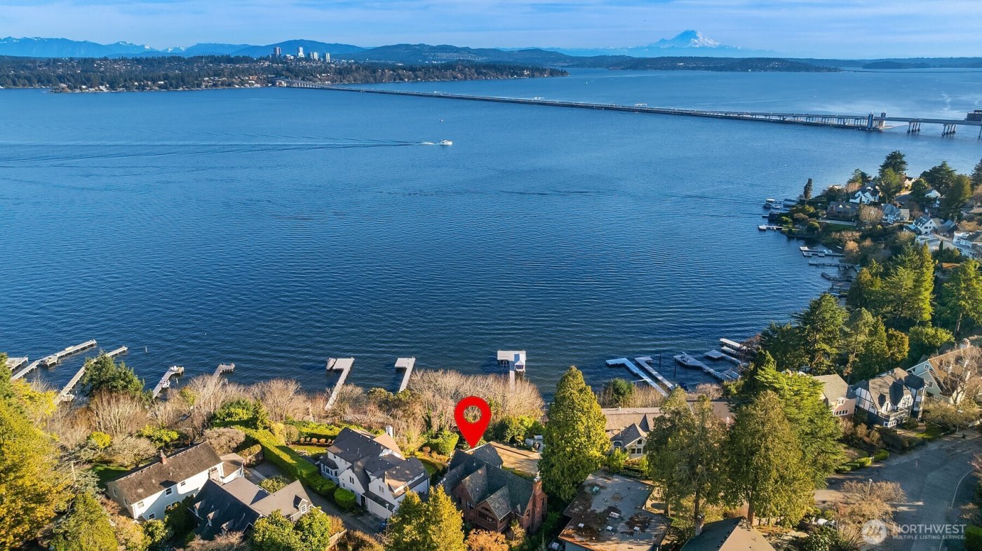 3419 E Laurelhurst Drive NE, Seattle, WA 98105