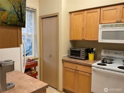 15302 40th Avenue W #2-202, Lynnwood, WA 98087-8972 - Photo 4