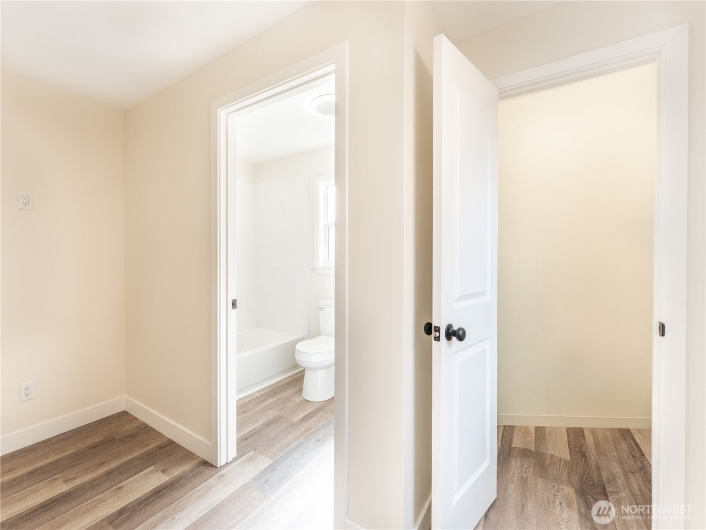 98 Fuller Street , Wenatchee, WA 98801