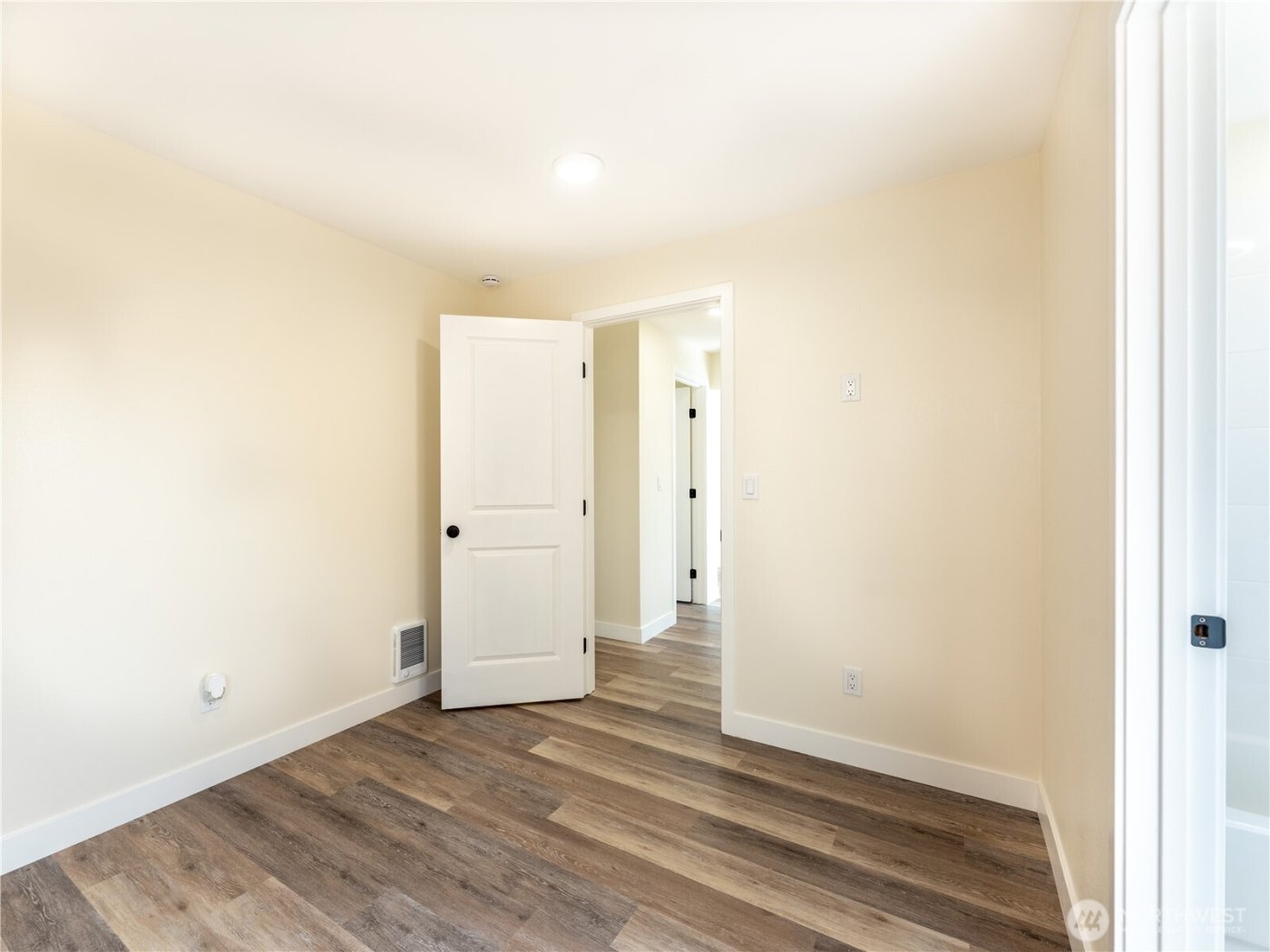 98 Fuller Street , Wenatchee, WA 98801