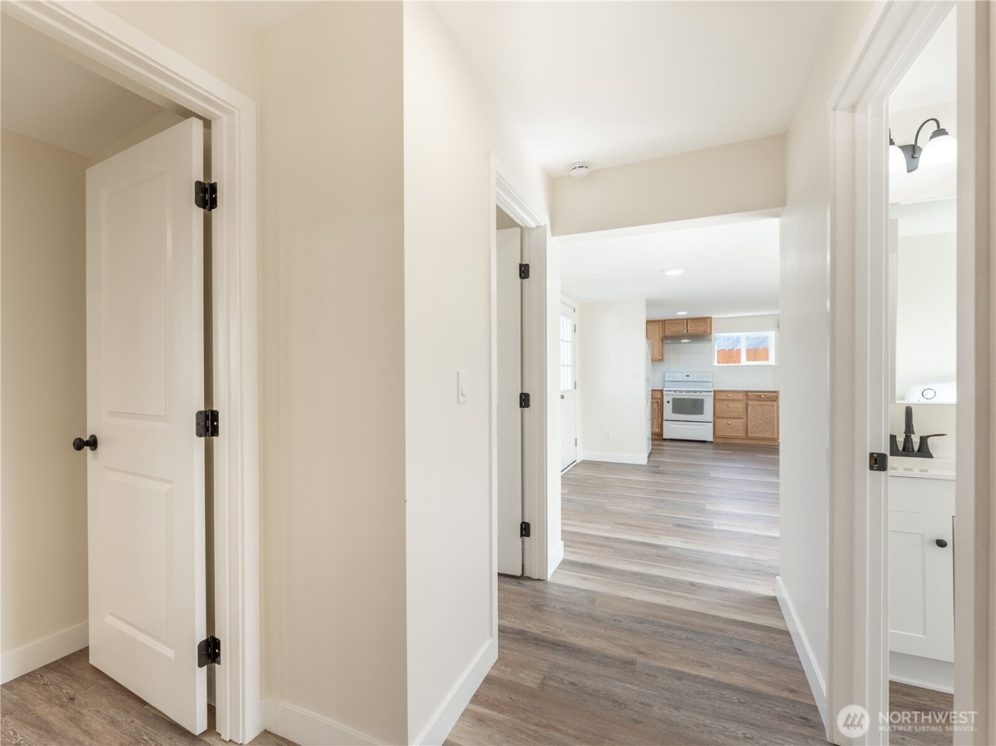 98 Fuller Street , Wenatchee, WA 98801