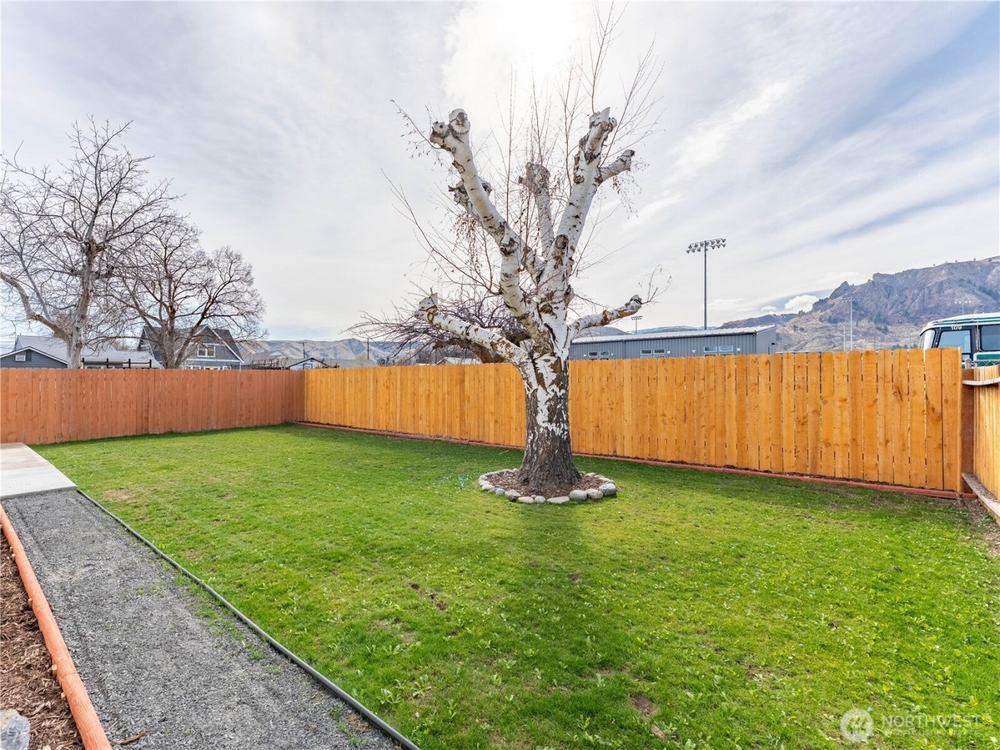 98 Fuller Street , Wenatchee, WA 98801