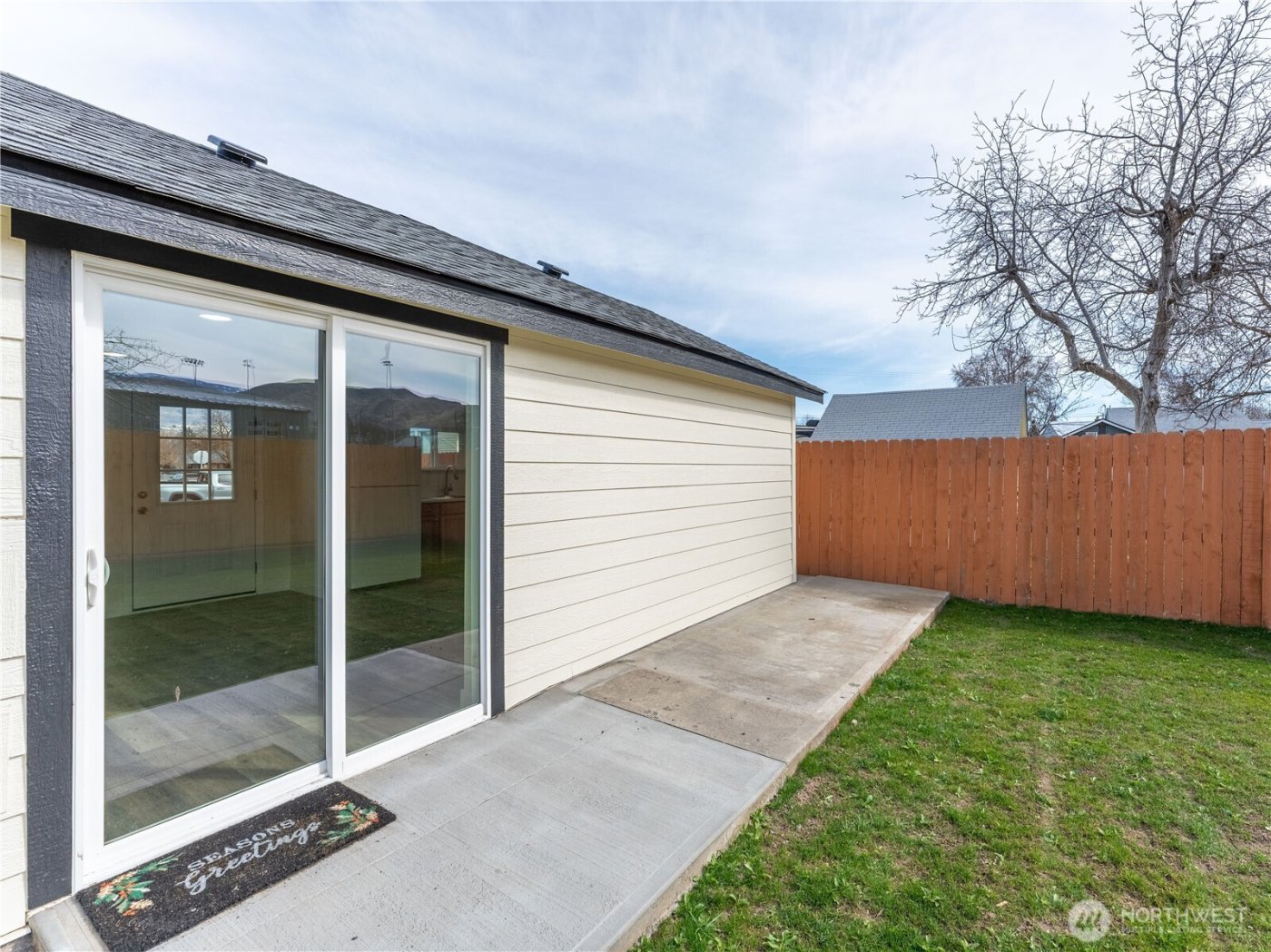 98 Fuller Street , Wenatchee, WA 98801