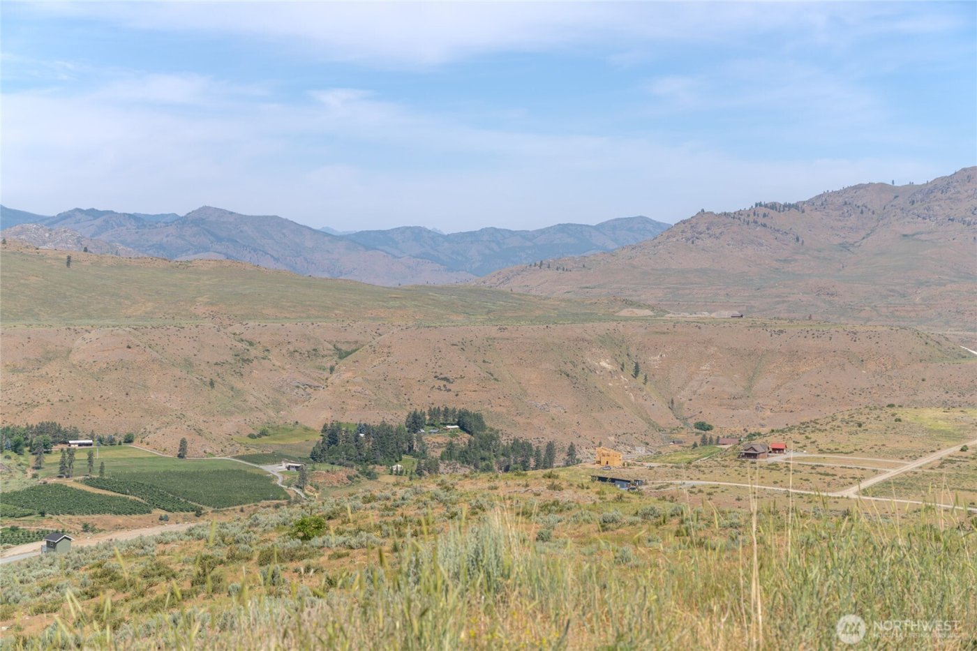 15 Cowboy Road , Pateros, WA 98846