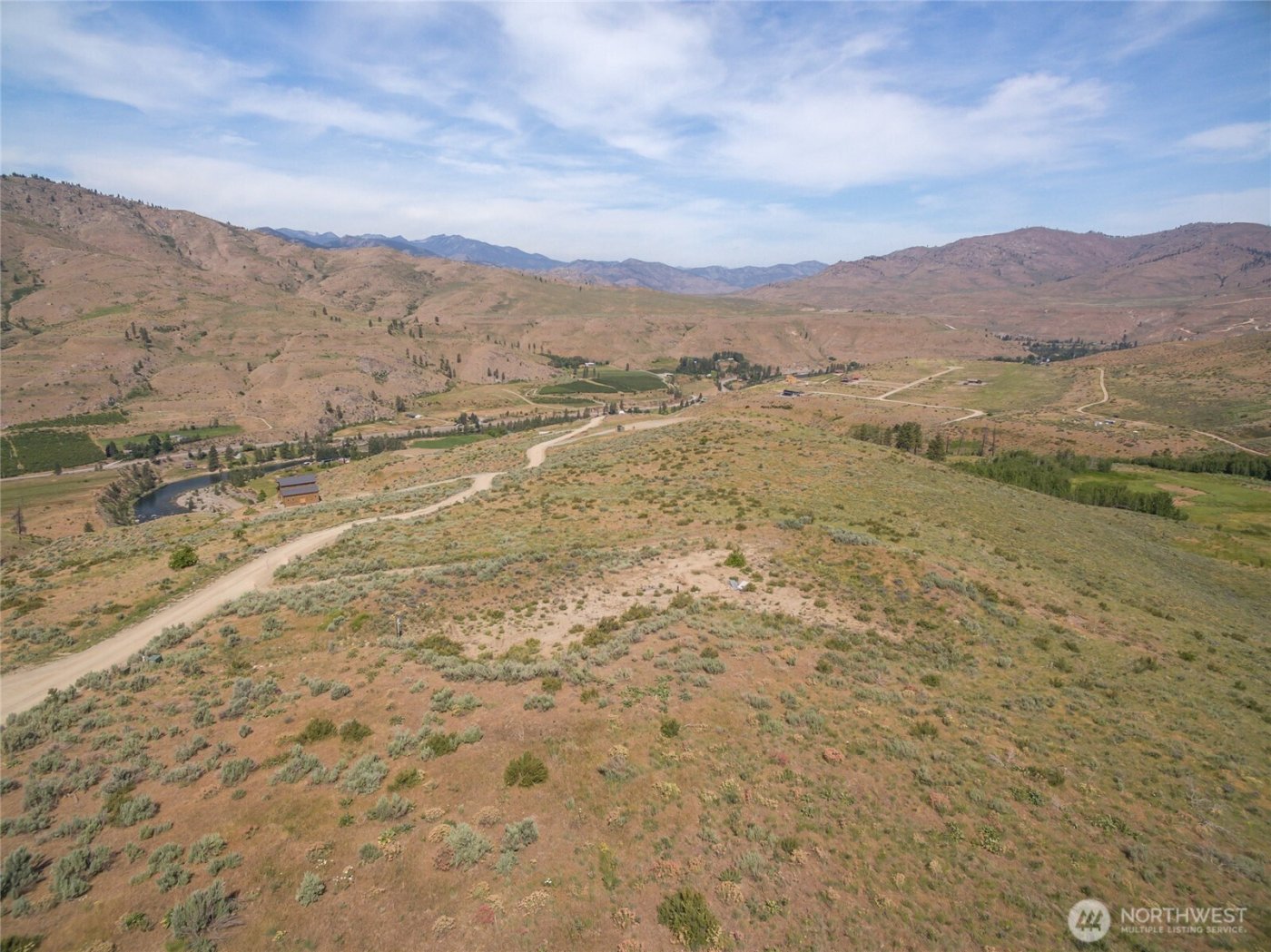 15 Cowboy Road , Pateros, WA 98846
