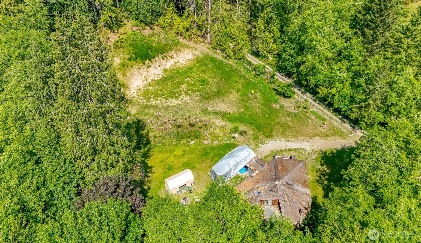 9904 Banner Road SE, Olalla, WA 98359