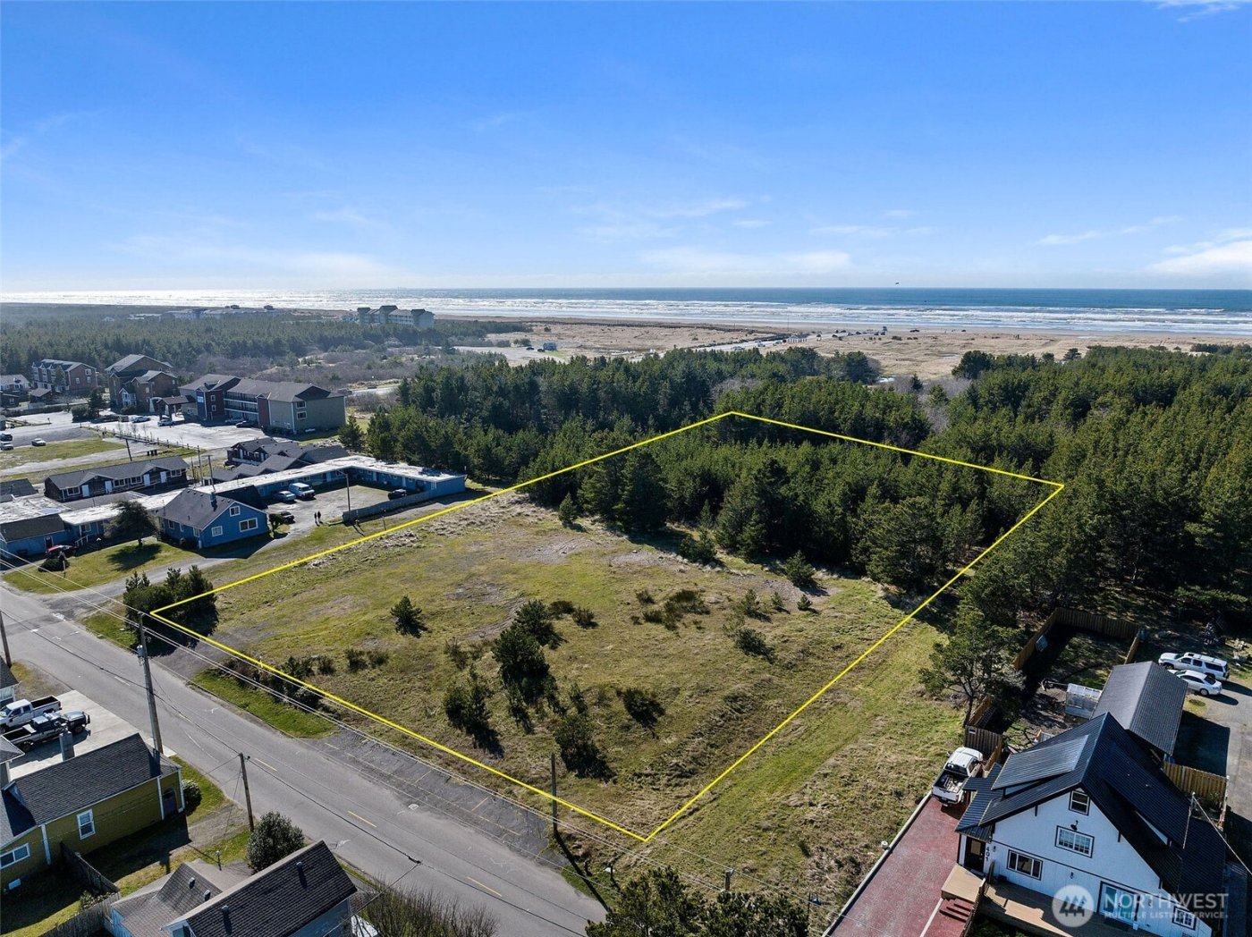 301 Ocean Beach Boulevard N, Long Beach, WA 98631